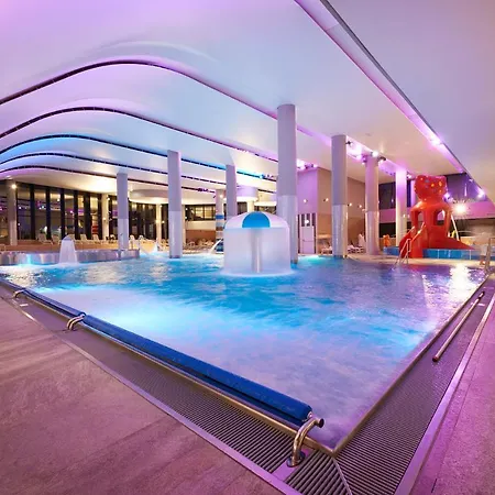 Apartament Vacationclub - Baltic Park G.402 *